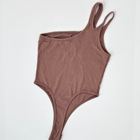 BOZZOLO Bodysuit Top - Picture 2 of 5